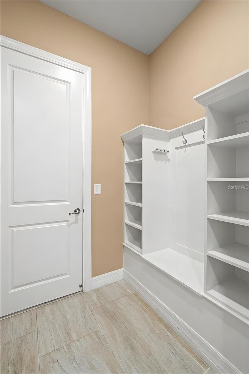 1528 FOREST GLEN CT — photo 47