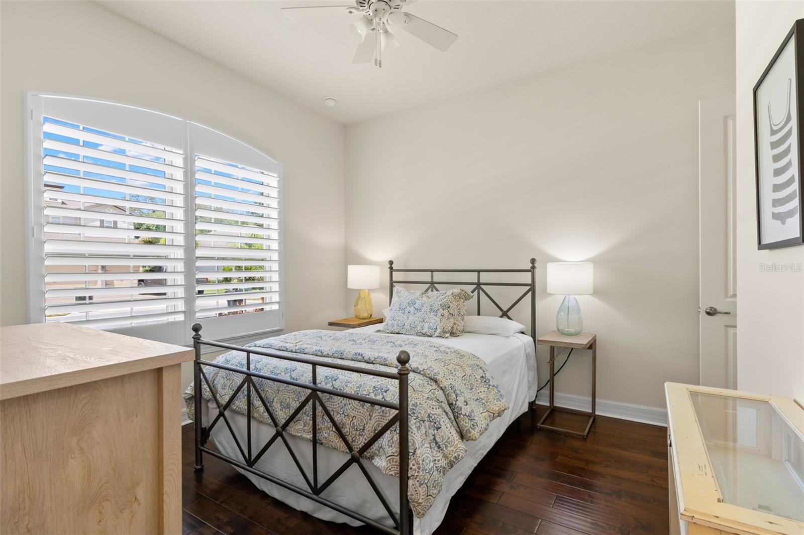 1528 FOREST GLEN CT — photo 39