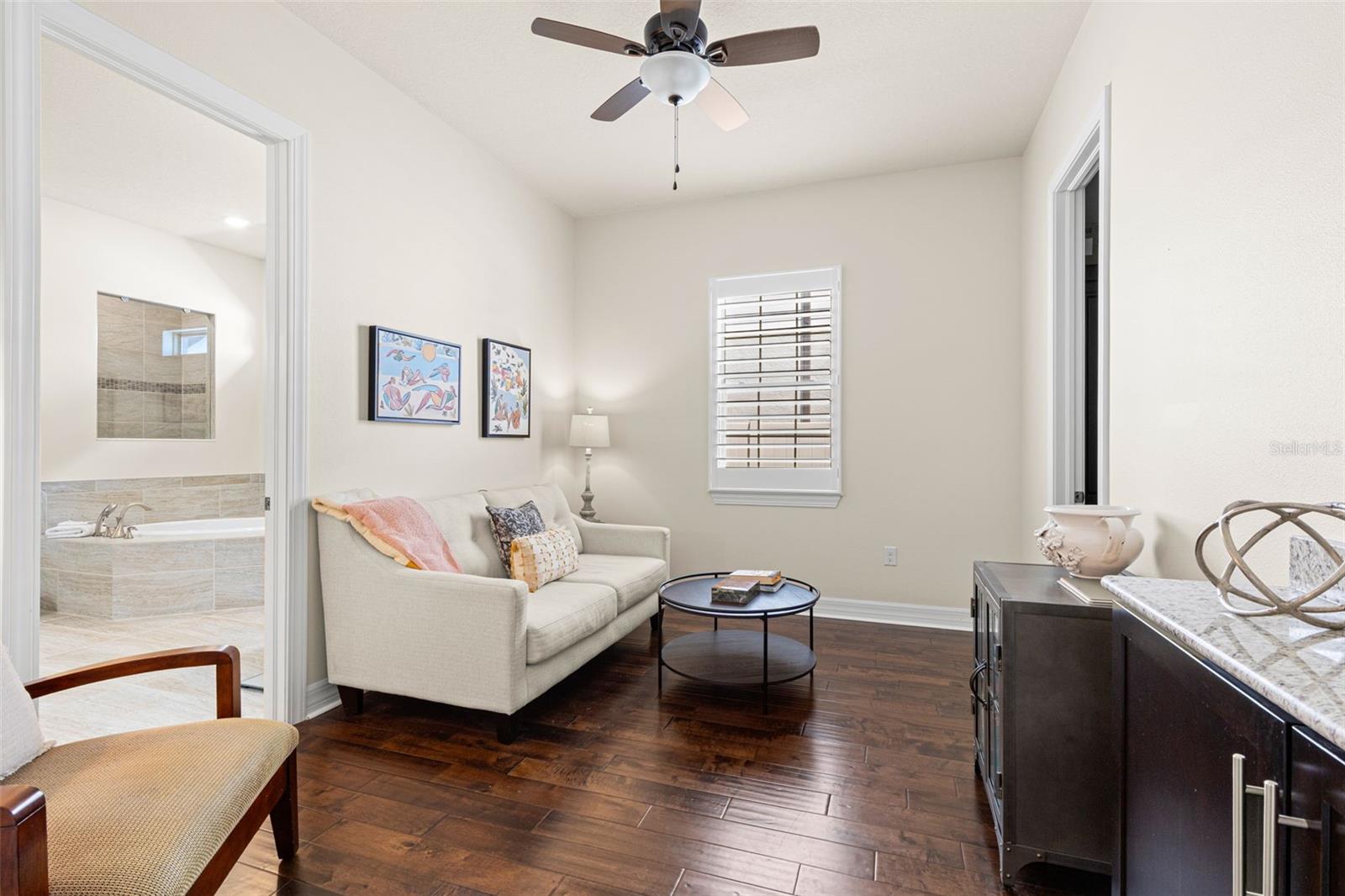 1528 FOREST GLEN CT — photo 31
