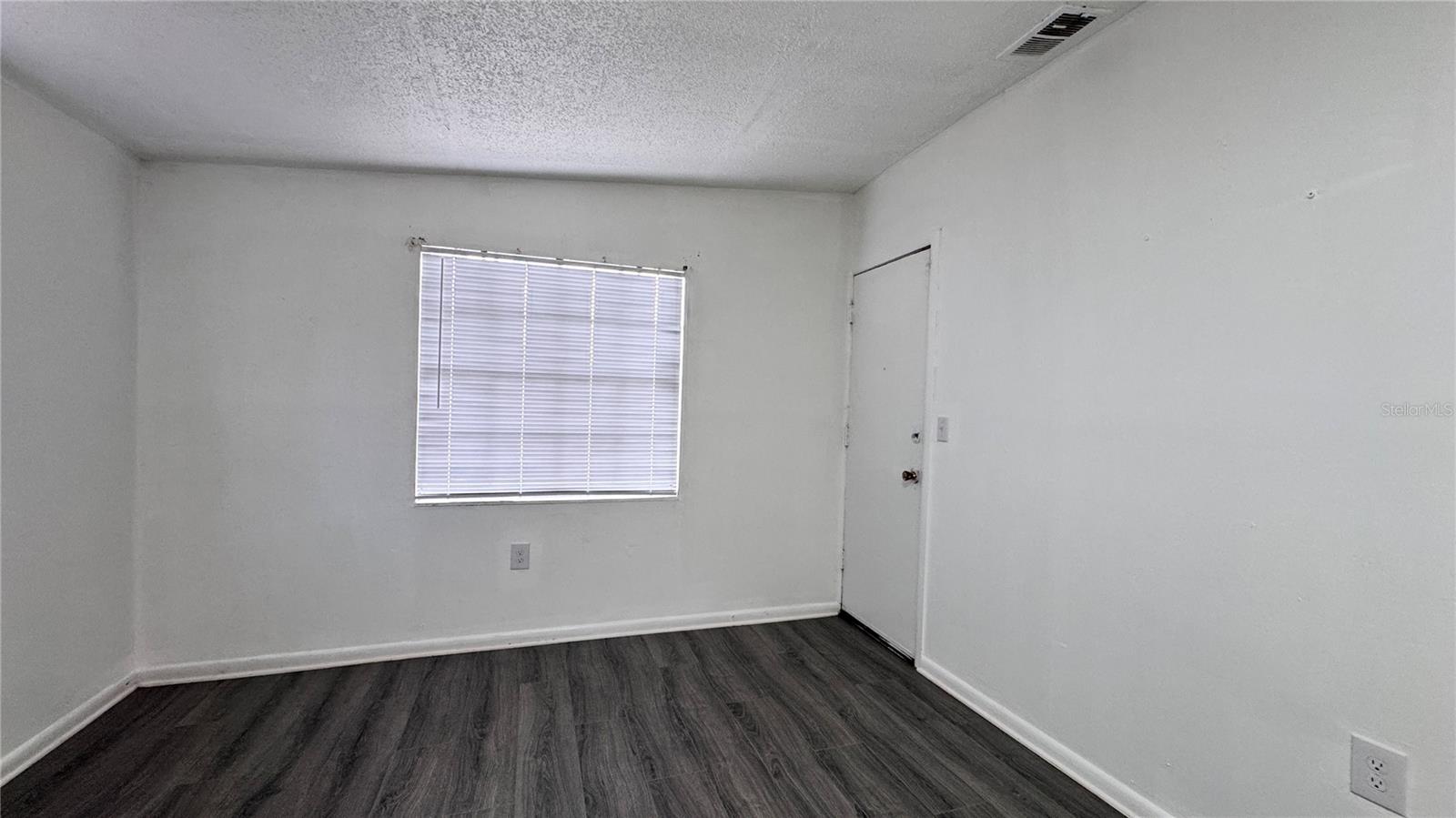 8315 LIBBY LN — photo 11