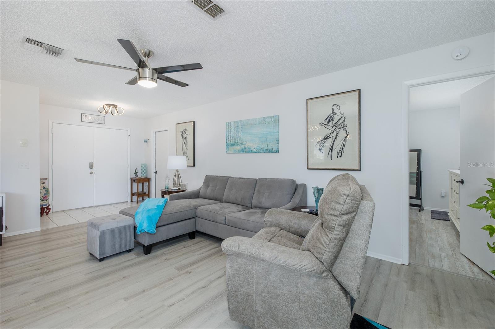 11210 ELDERBERRY DR — photo 14