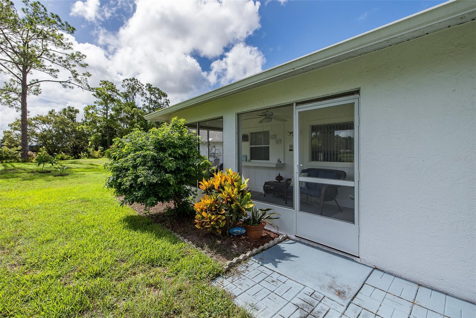 11210 ELDERBERRY DR — photo 38