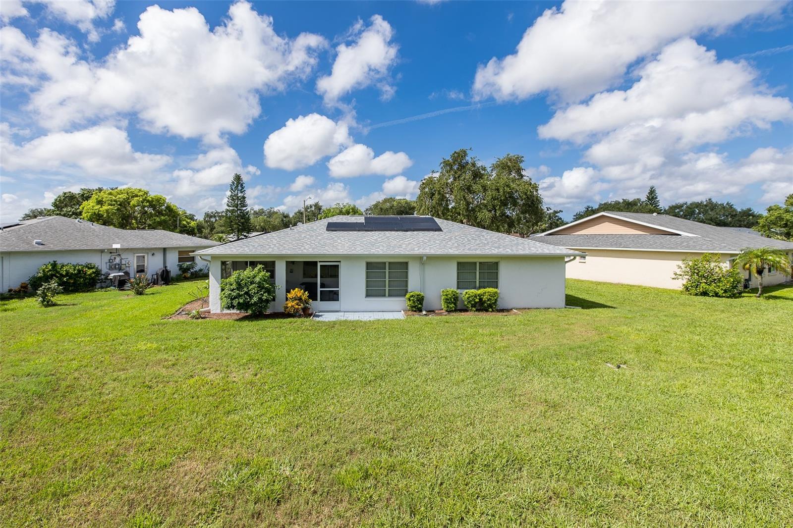 11210 ELDERBERRY DR — photo 39