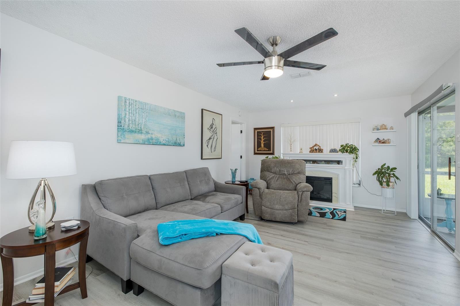 11210 ELDERBERRY DR — photo 15