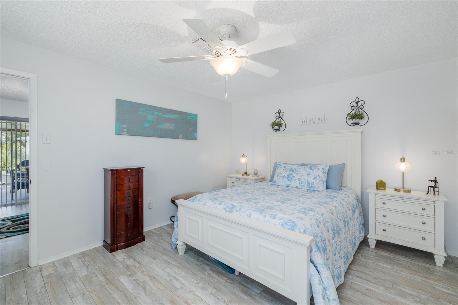 11210 ELDERBERRY DR — photo 23