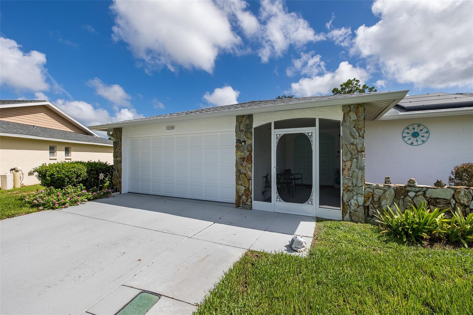 11210 ELDERBERRY DR — photo 10