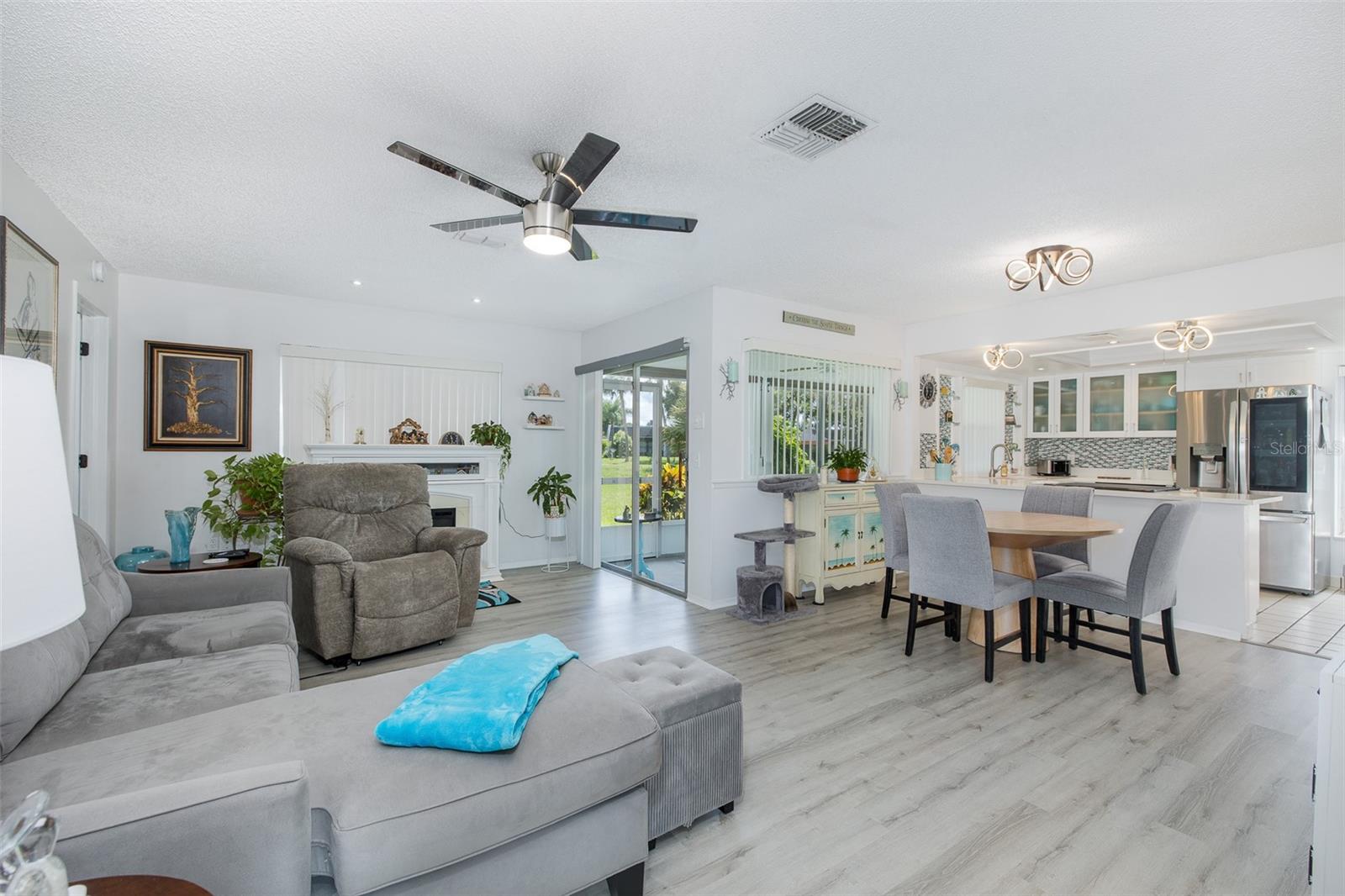 11210 ELDERBERRY DR — photo 16