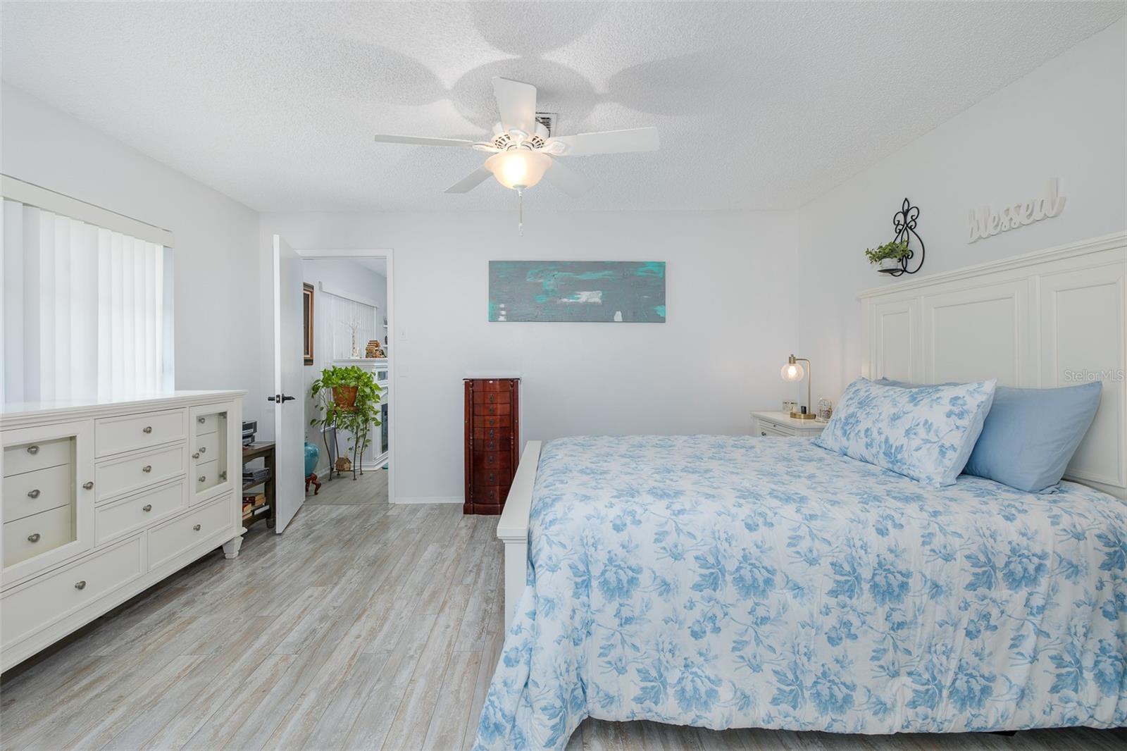 11210 ELDERBERRY DR — photo 24