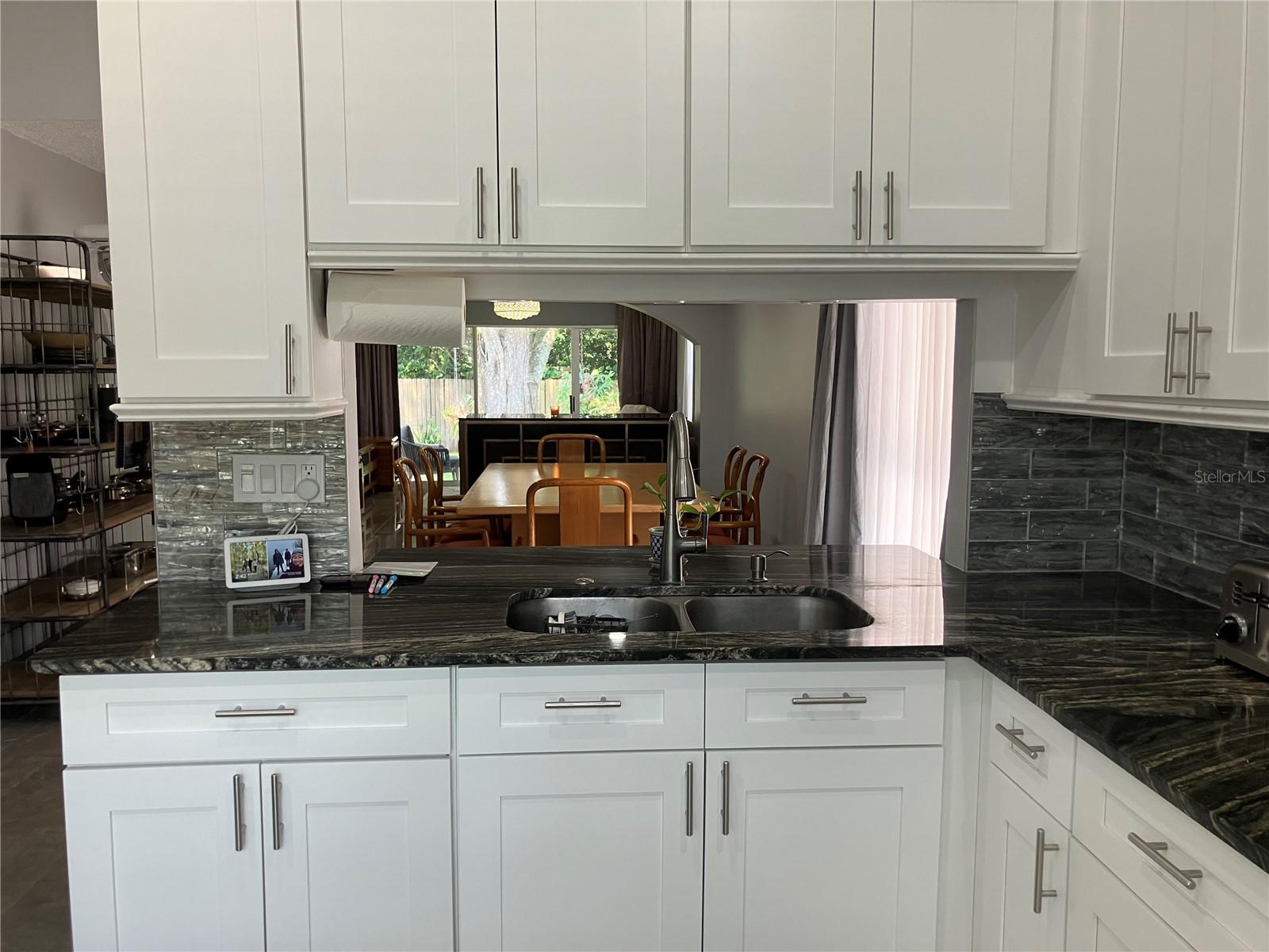 3440 LAUREL DALE DR — photo 4