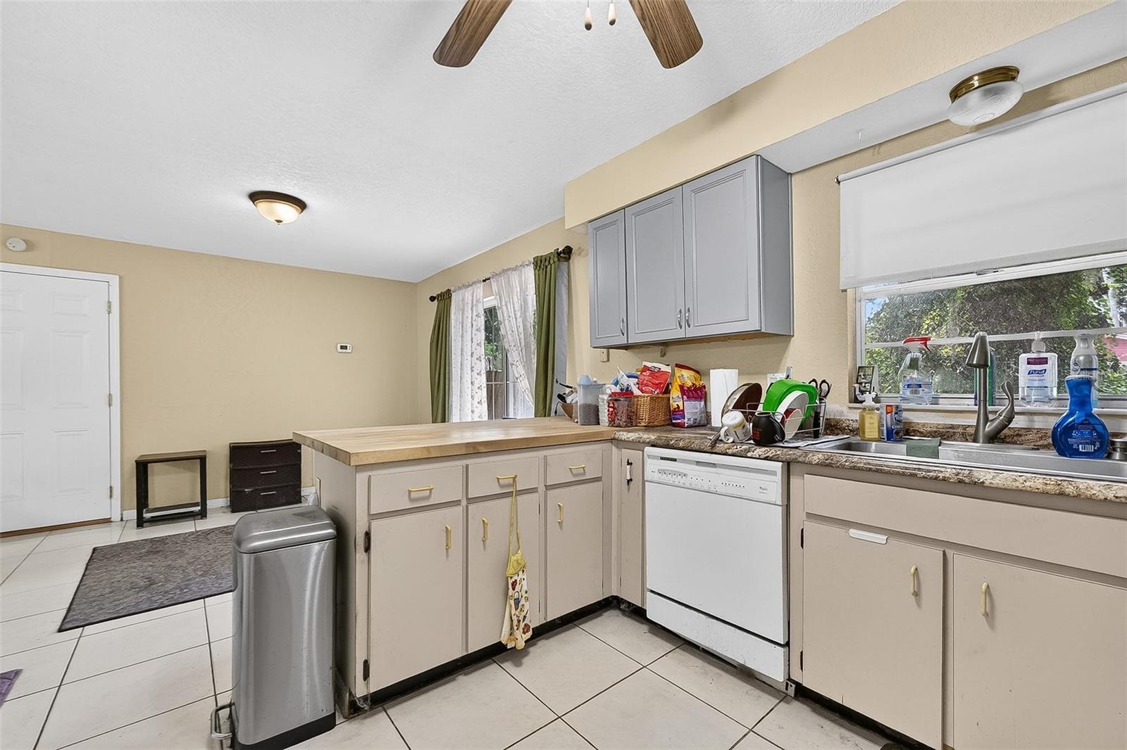 1917 CEDARBROOKE DR — photo 13