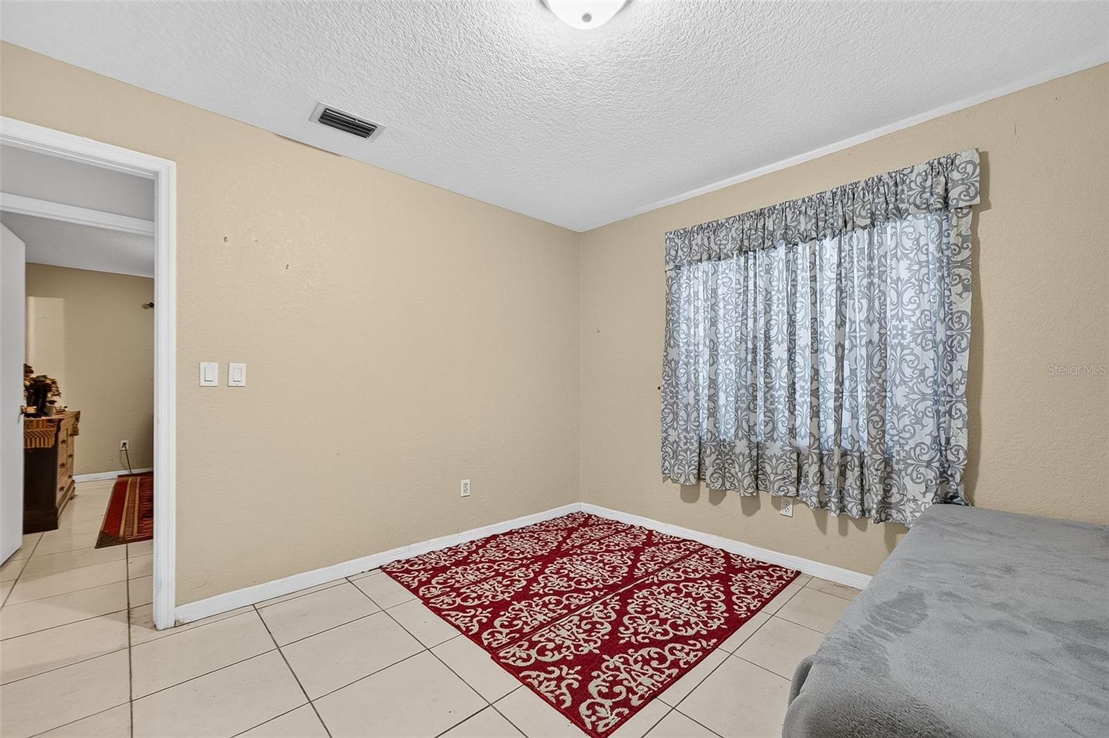 1917 CEDARBROOKE DR — photo 16