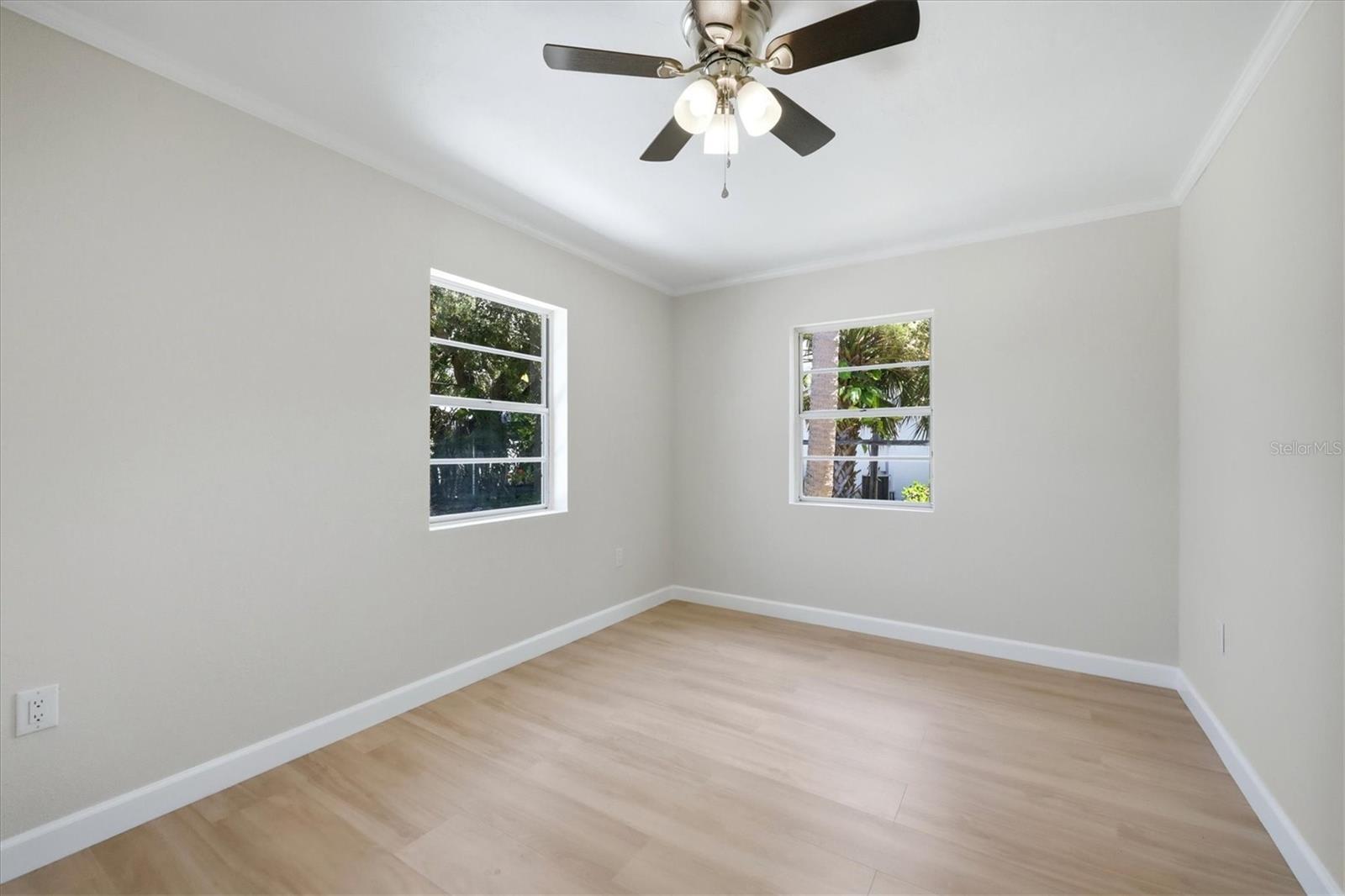 228 STANFORD RD — photo 18