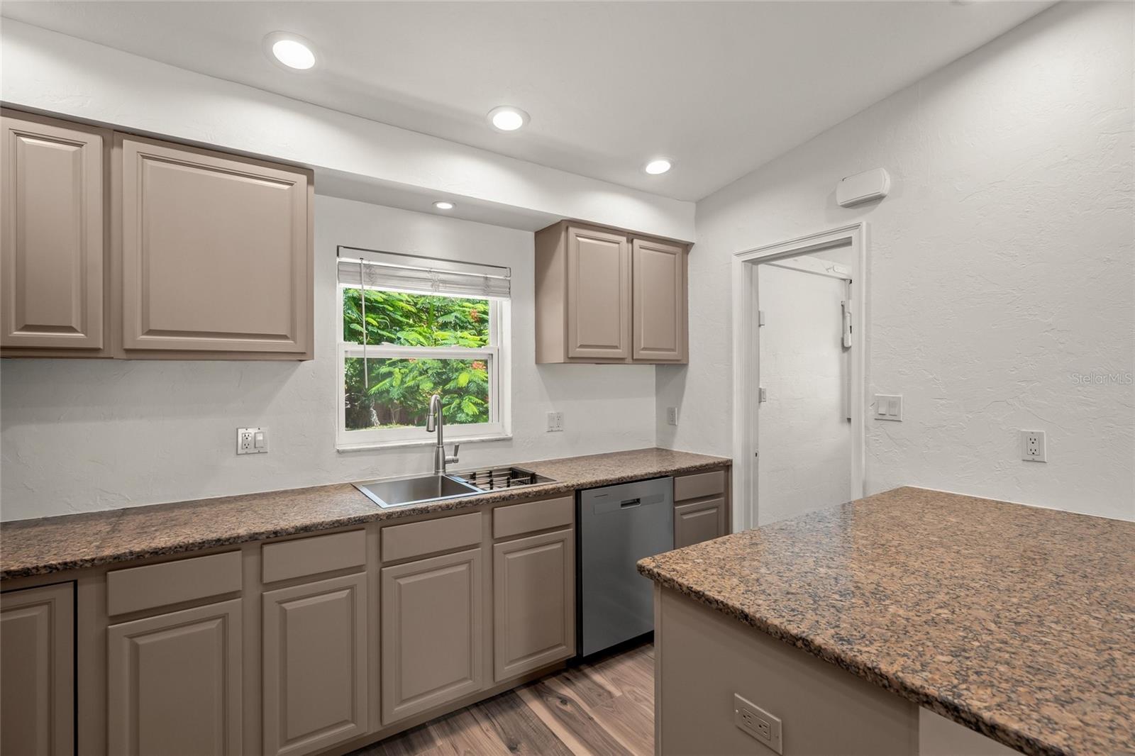 2722 INGOT PL — photo 10