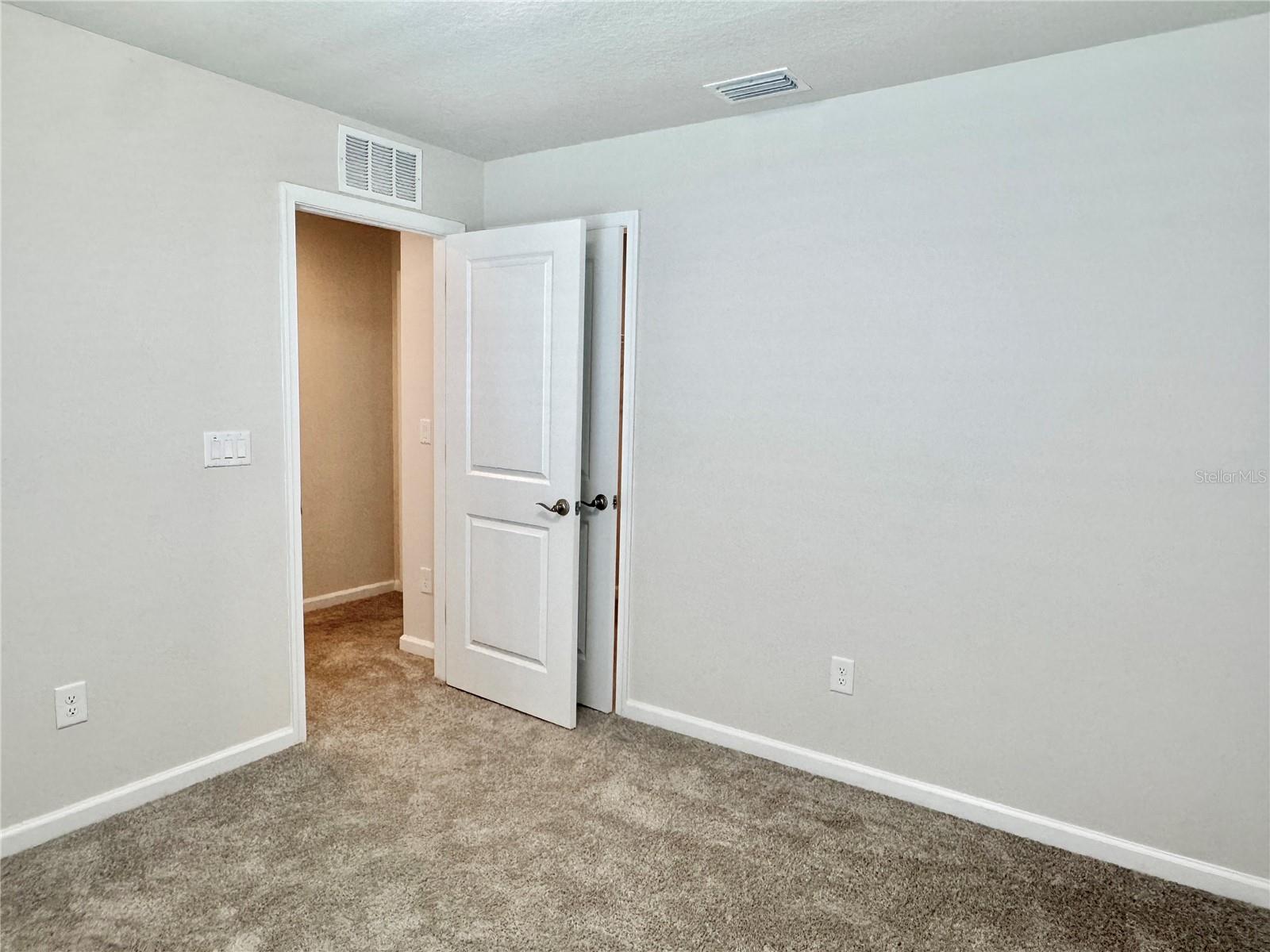 5424 PEACEFUL CREEK CV — photo 33