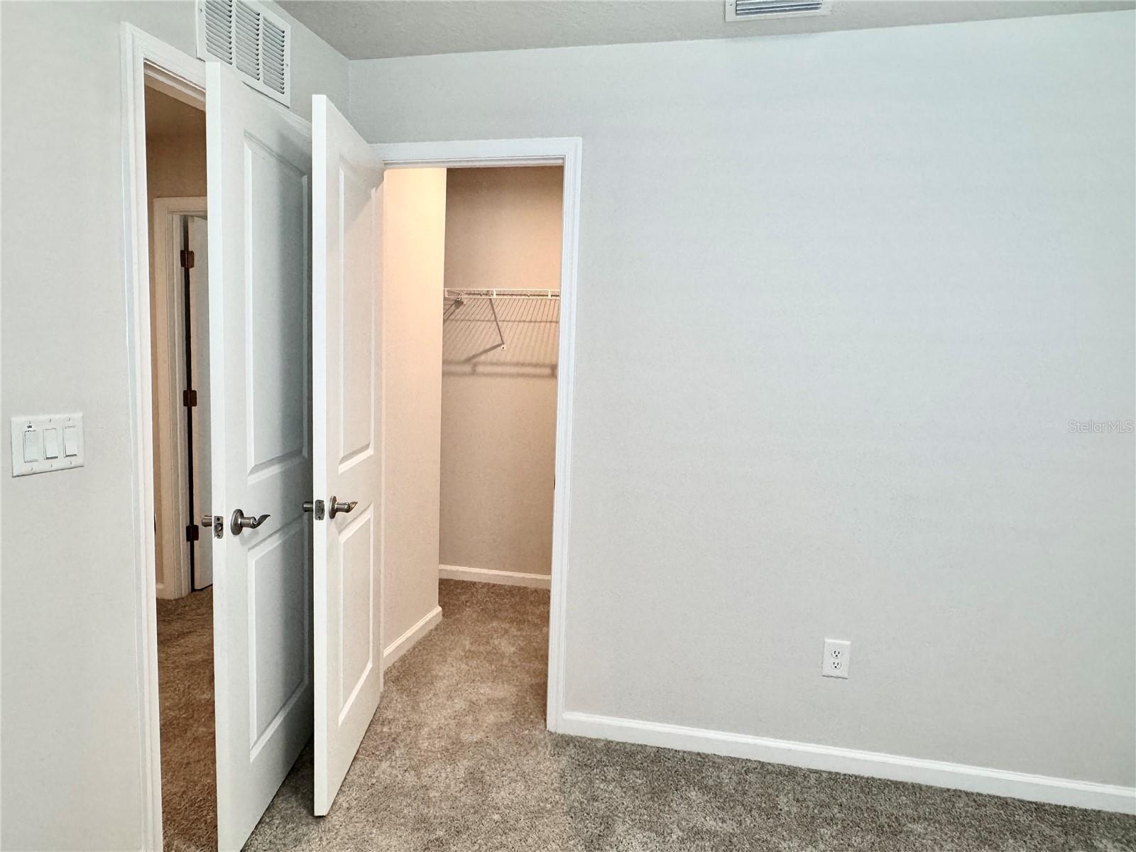 5424 PEACEFUL CREEK CV — photo 34