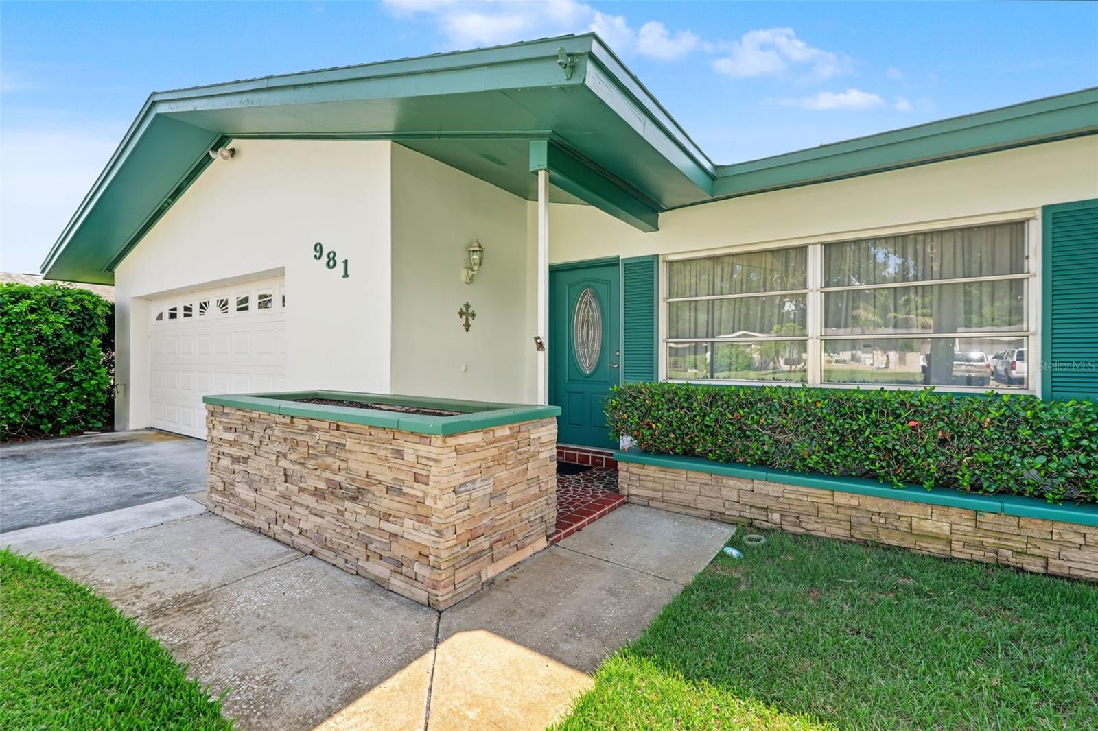 981 STEPHEN FOSTER DR — photo 4