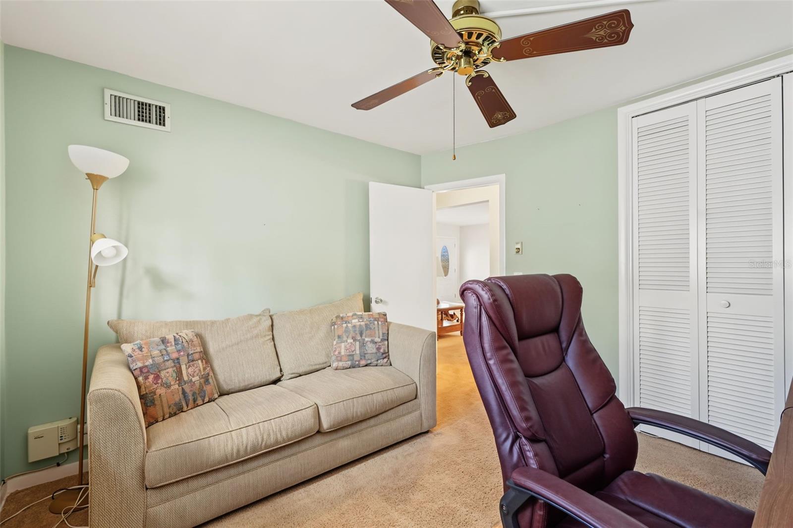 981 STEPHEN FOSTER DR — photo 24