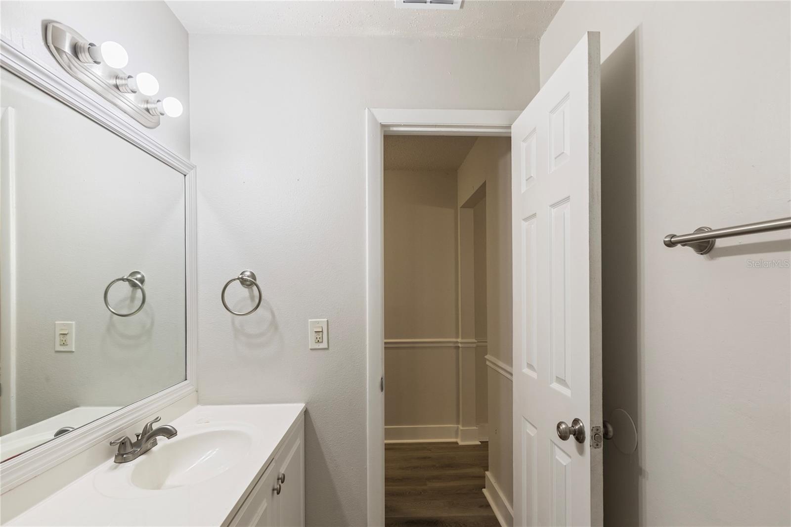4680 CRONIN DR — photo 13