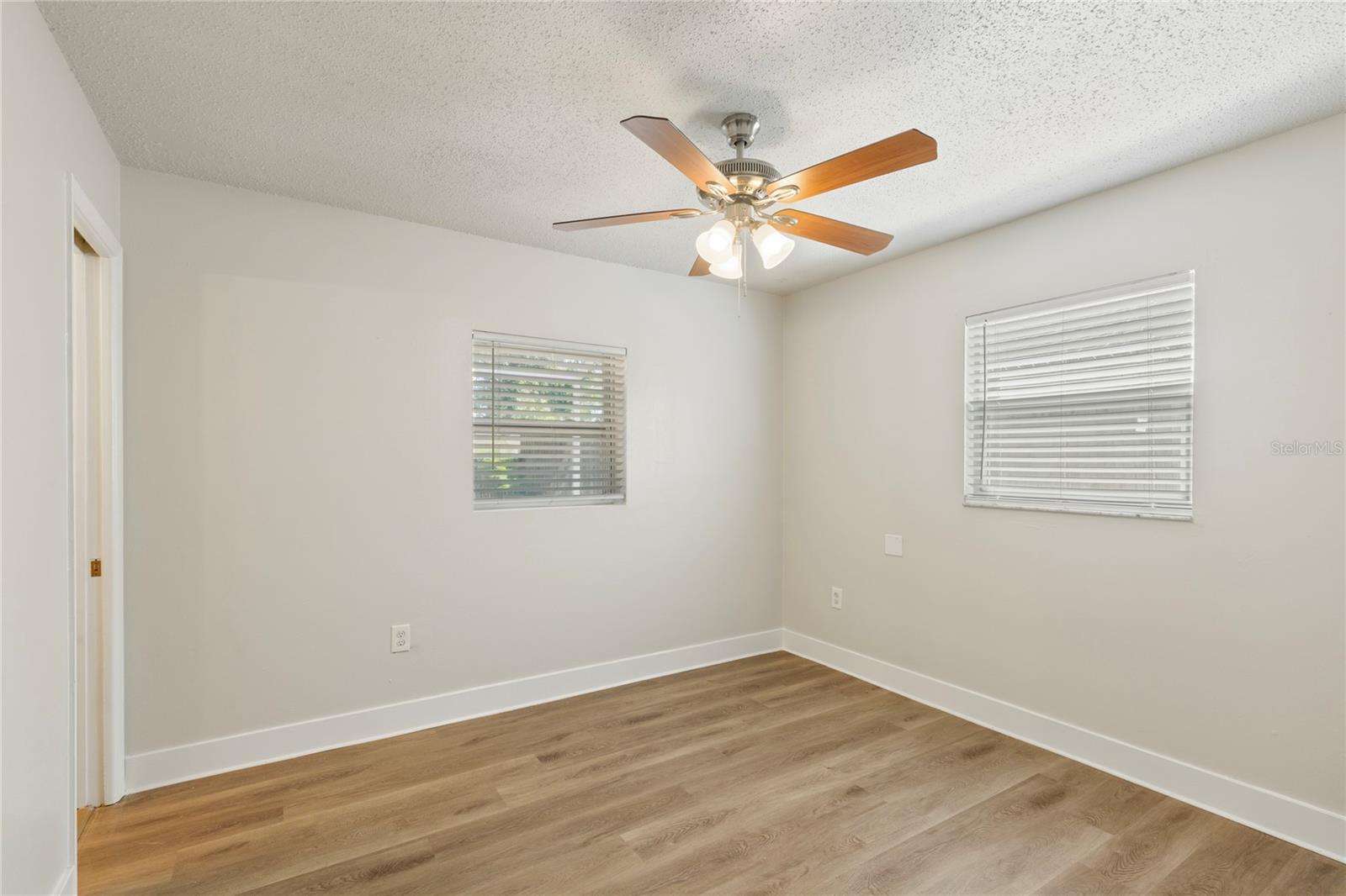 4680 CRONIN DR — photo 16
