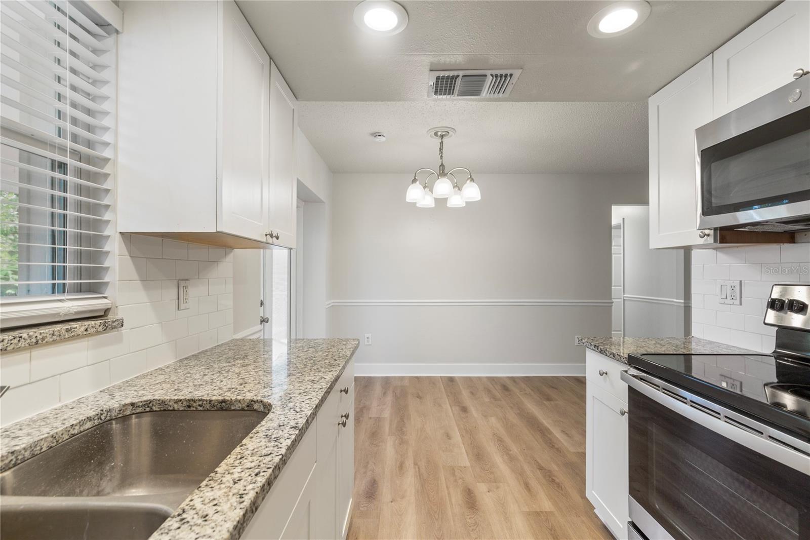 4680 CRONIN DR — photo 4