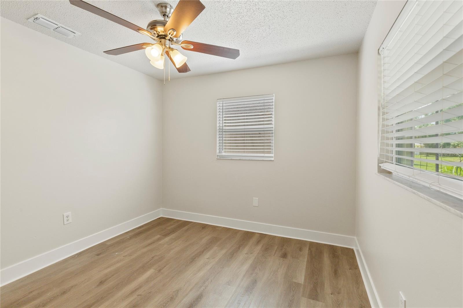 4680 CRONIN DR — photo 15