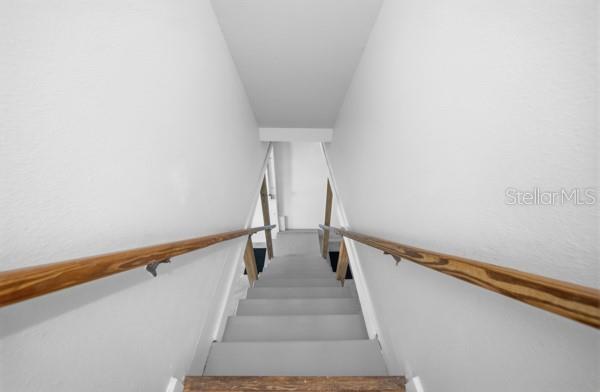 6421 DRIFTWOOD DR — photo 25