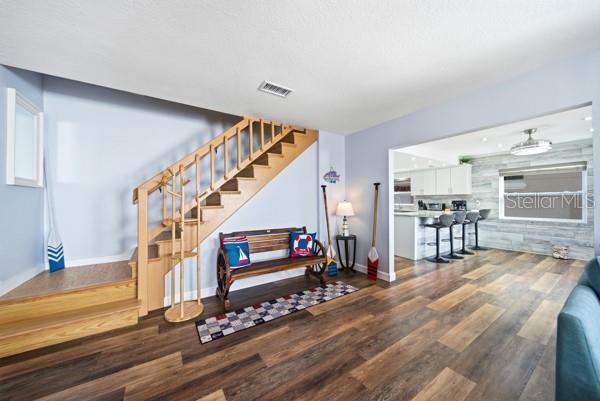 6421 DRIFTWOOD DR — photo 23