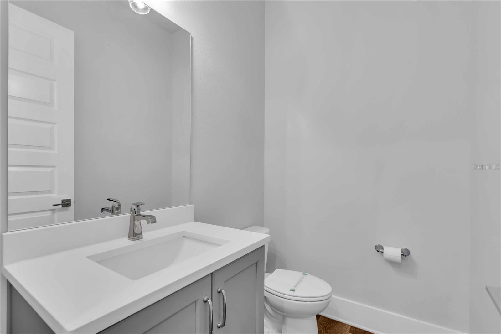 506 LAUREL PARK DR #506 — photo 4