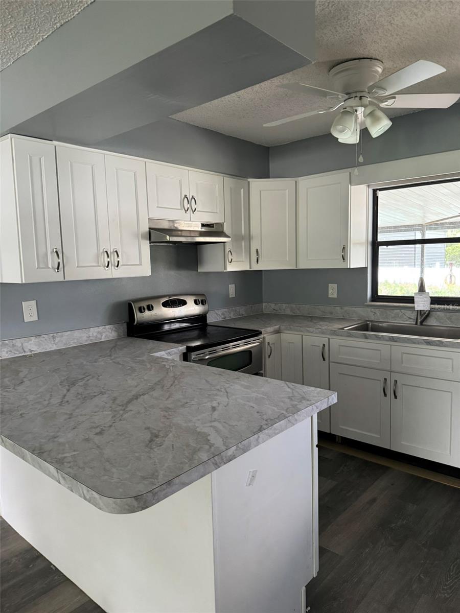 38745 CAMBRIDGE DR — photo 5