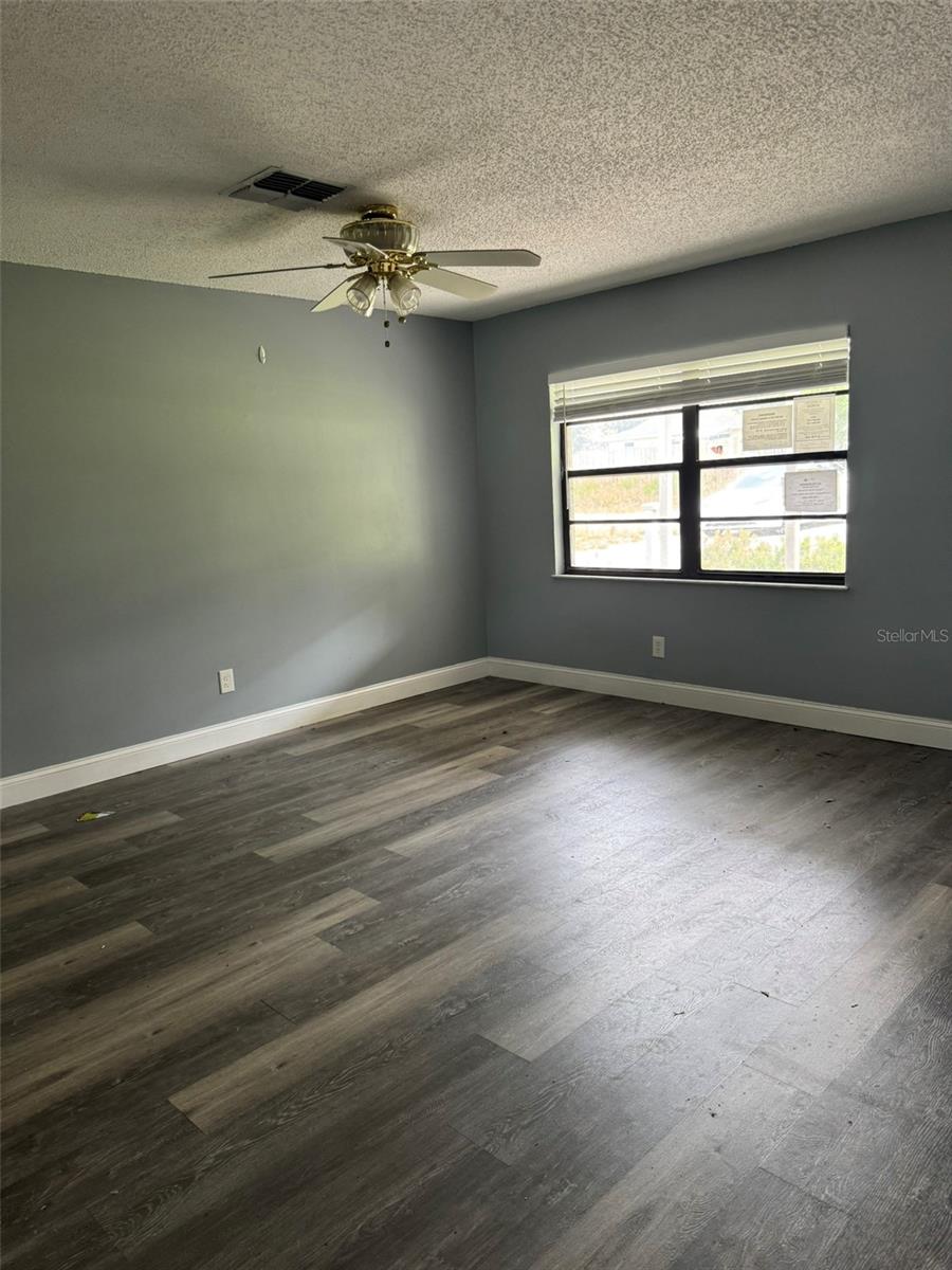 38745 CAMBRIDGE DR — photo 14