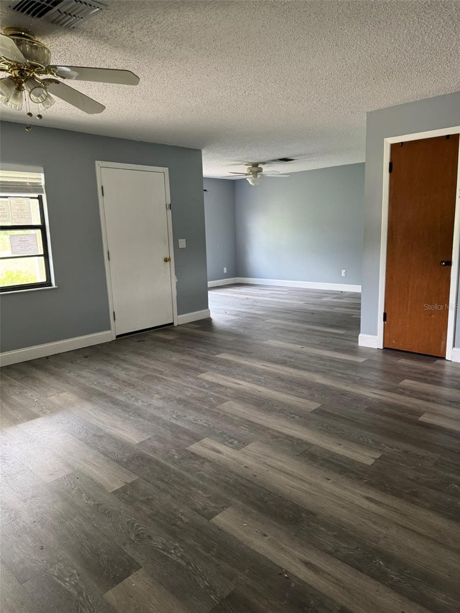 38745 CAMBRIDGE DR — photo 12