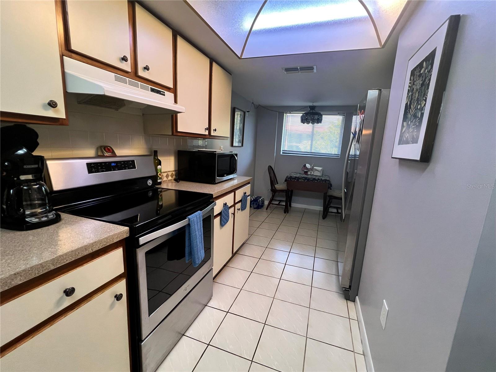9433 HARBOR GREENS WAY #404 — photo 9