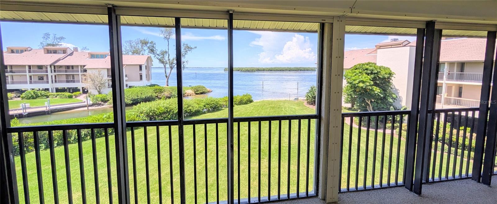 3850 MARINERS WALK #723 — photo 35