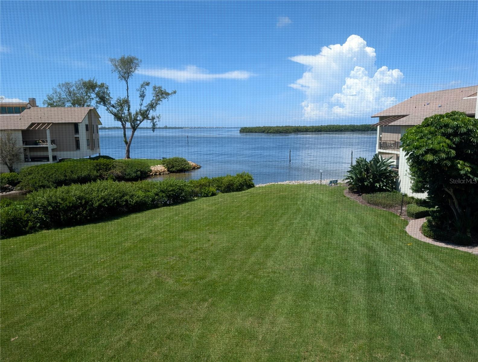 3850 MARINERS WALK #723 — photo 5