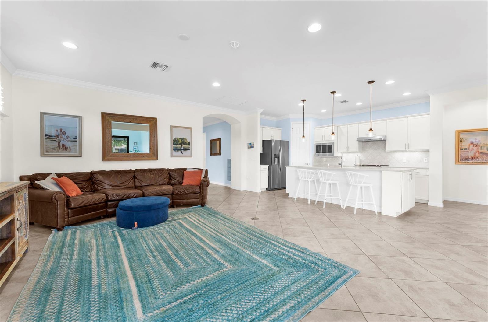 13908 KARINA ST — photo 2