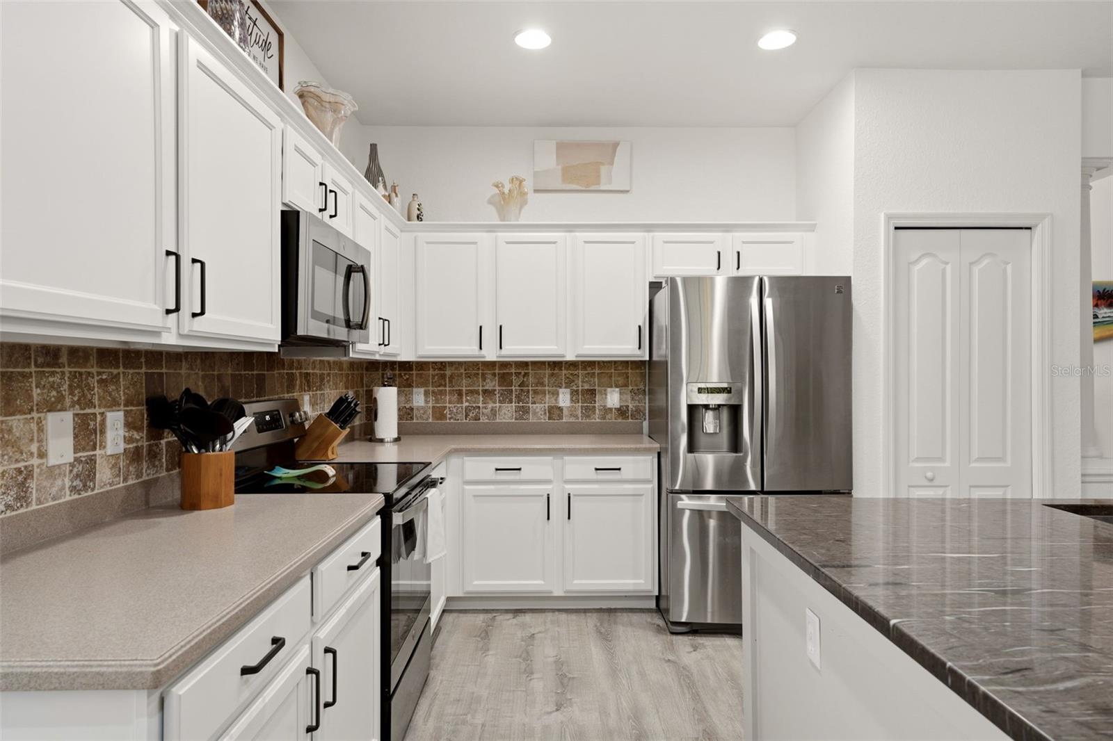 1796 SCARLETT AVE — photo 10