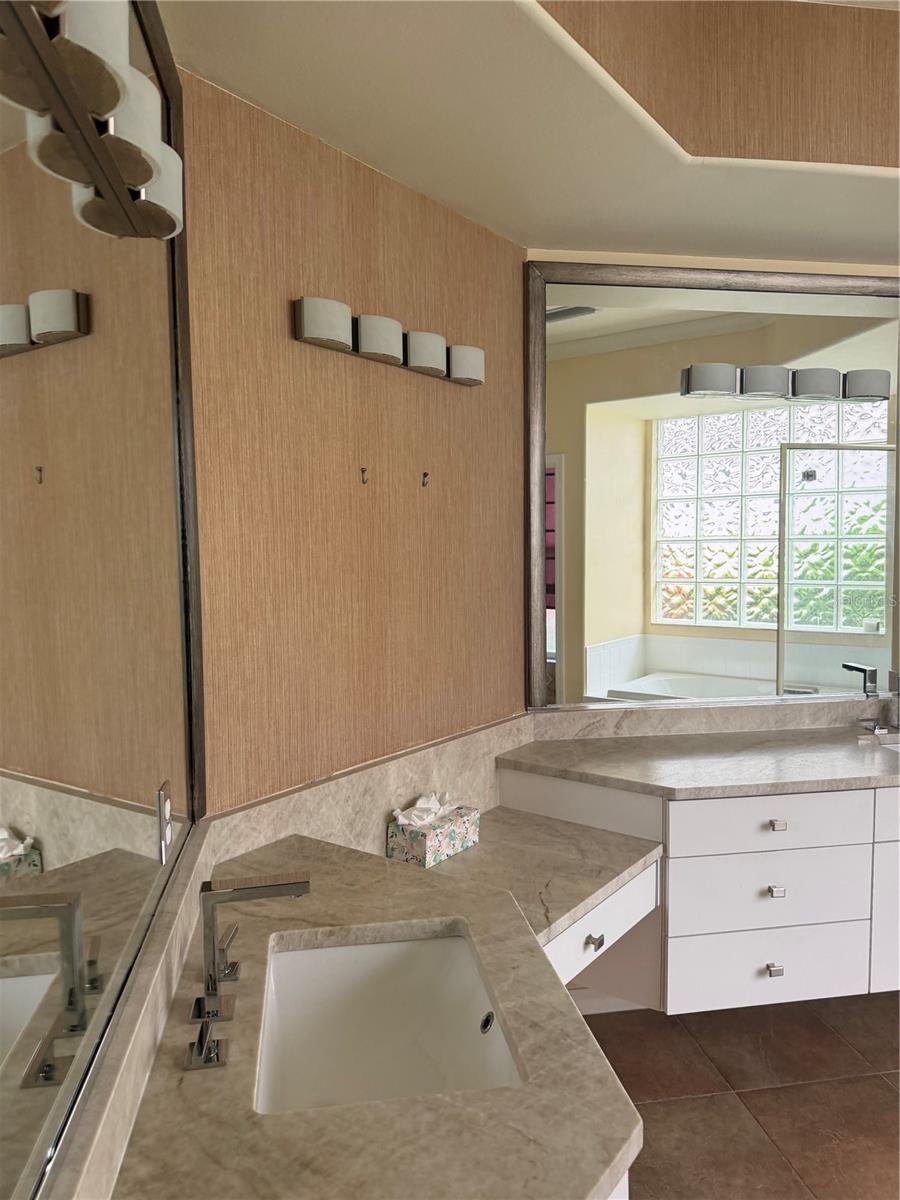 8544 PARK SHORE LN — photo 20