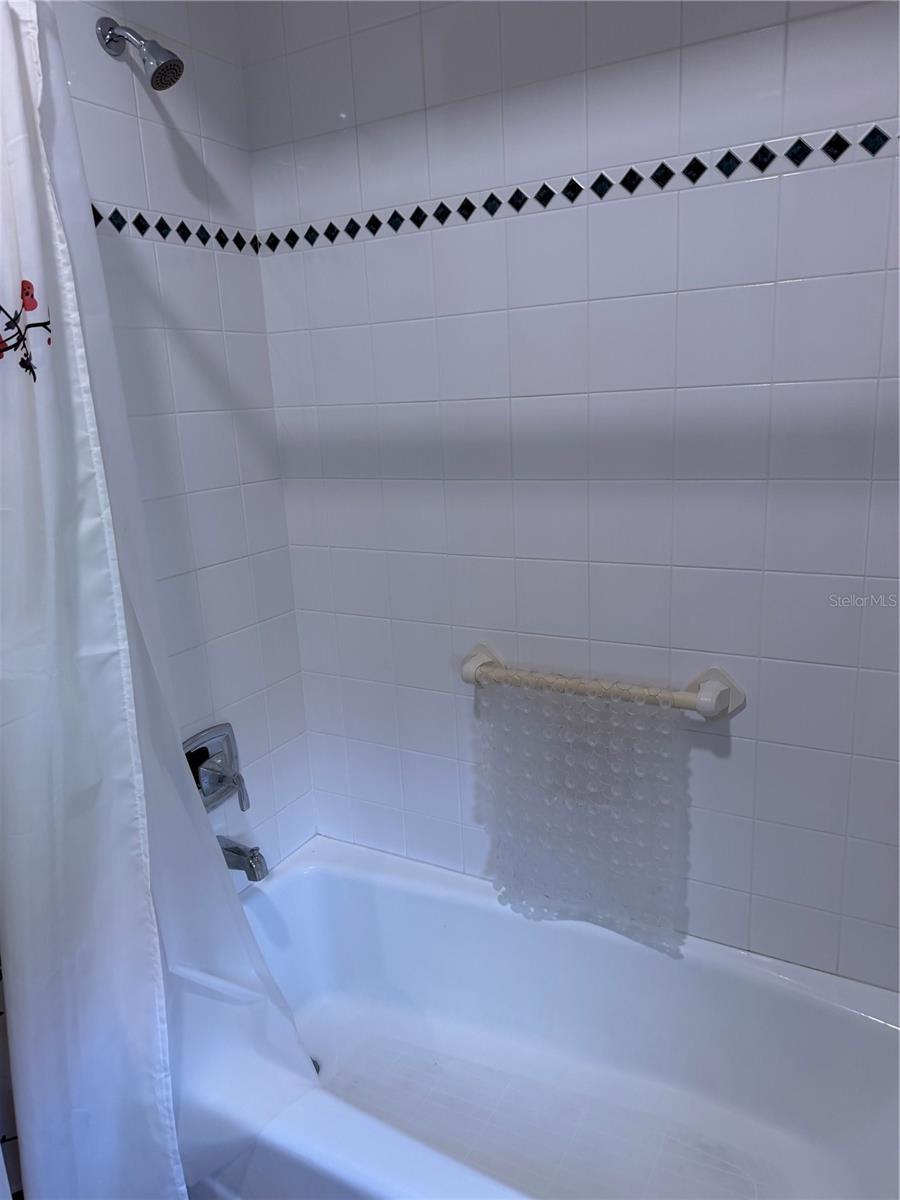 8544 PARK SHORE LN — photo 31