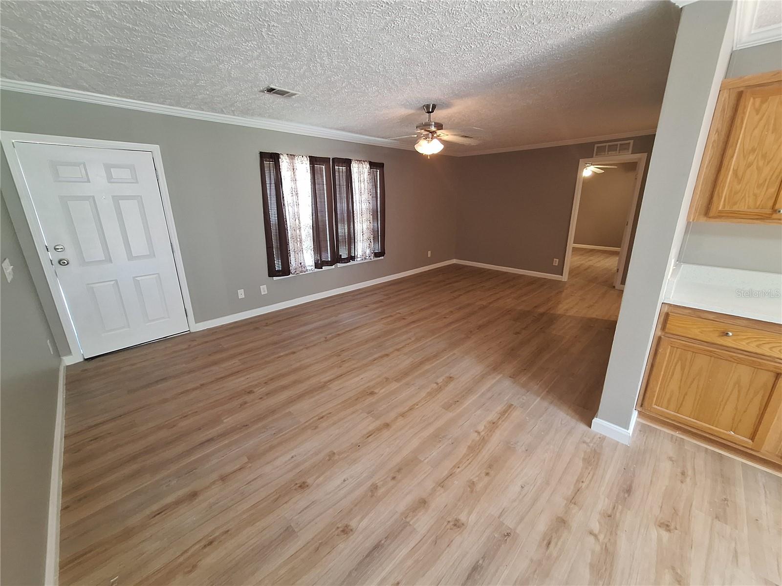 6735 RAVENWOOD ST — photo 4
