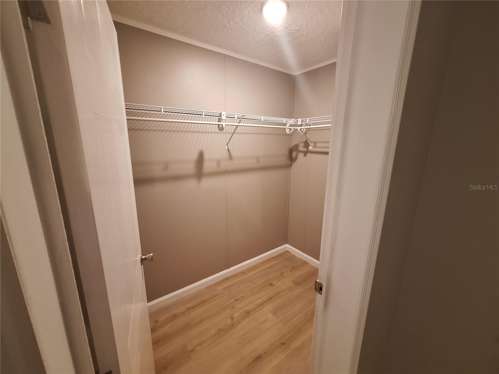 6735 RAVENWOOD ST — photo 10