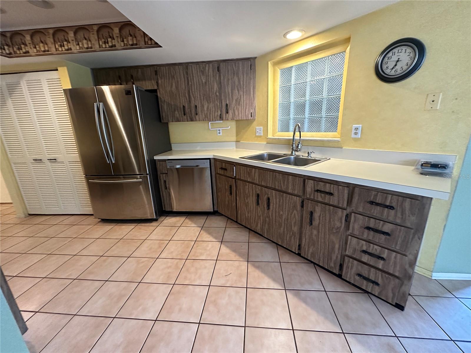 2361 ORANGESIDE RD — photo 5