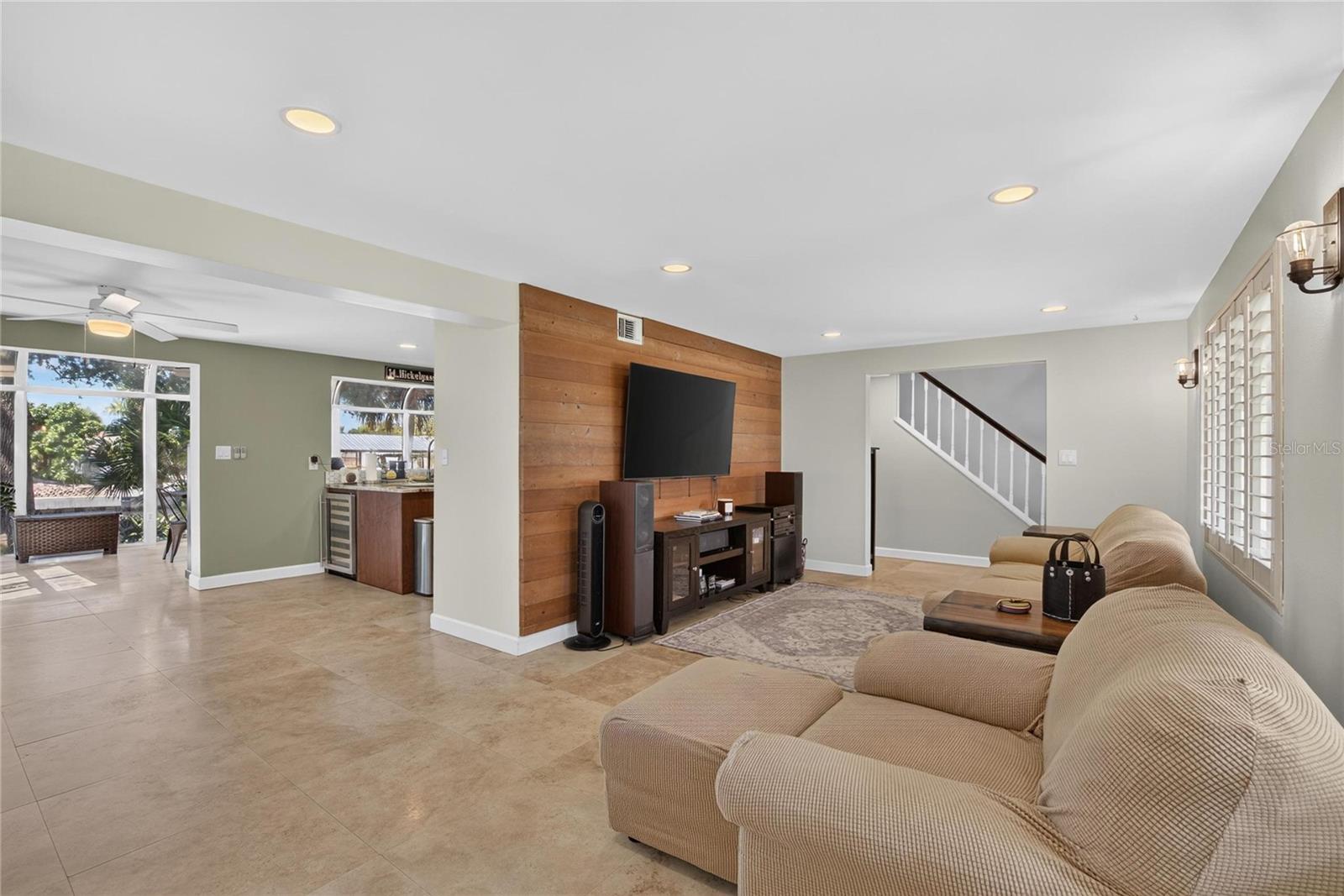 10718 DRUMMOND RD — photo 15