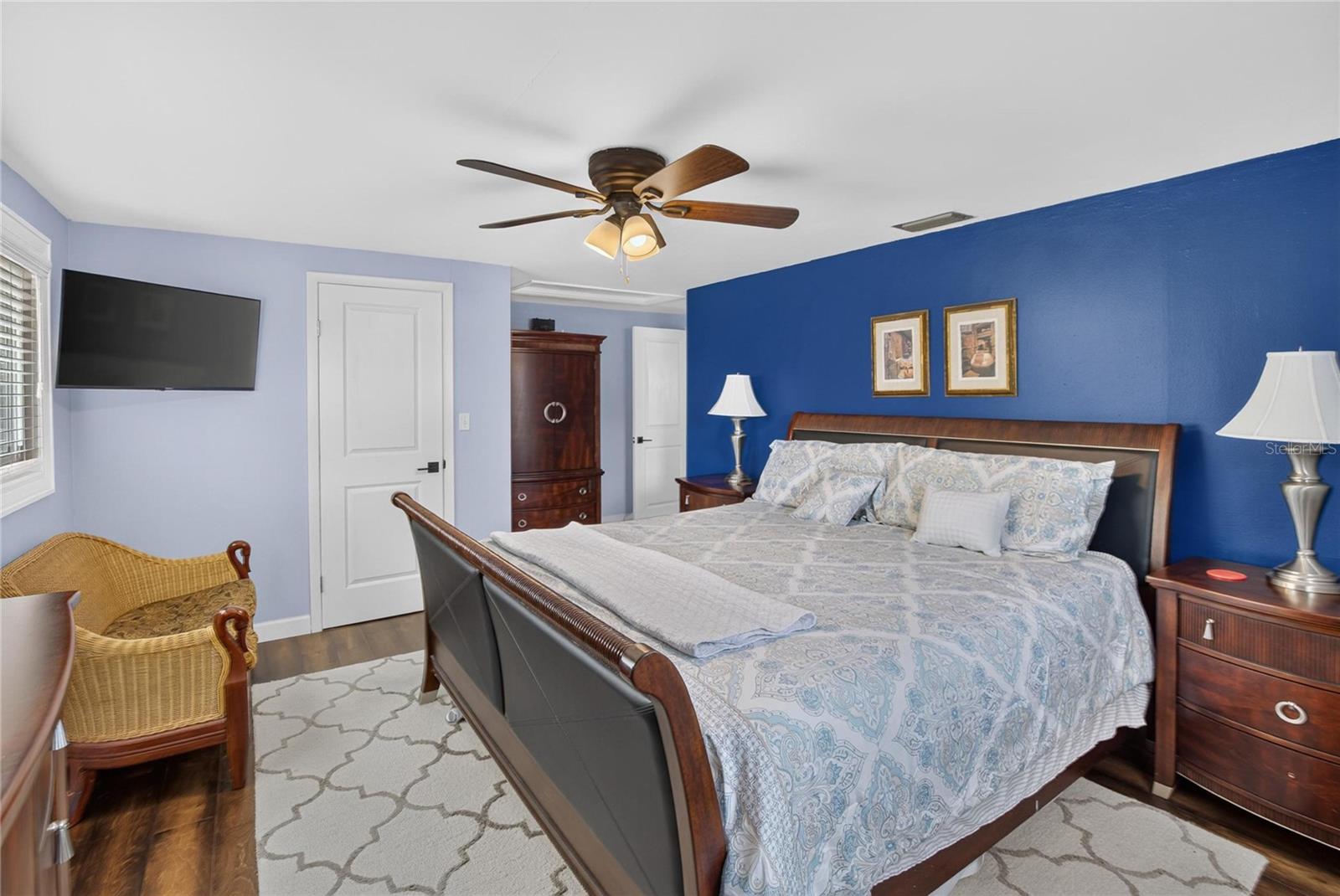 10718 DRUMMOND RD — photo 35