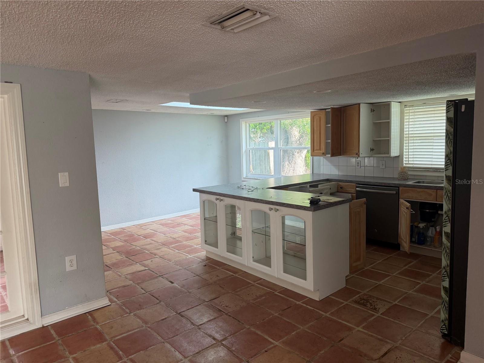 9830 MARK TWAIN LN — photo 3