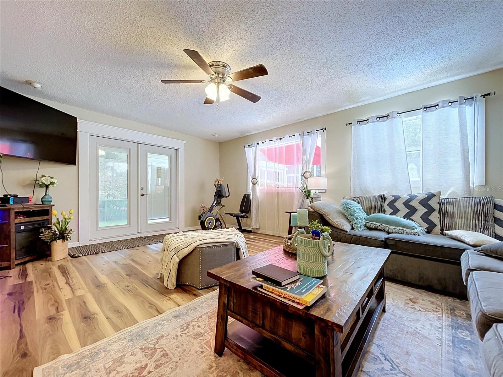 6250 CEDARBROOK DR N — photo 24