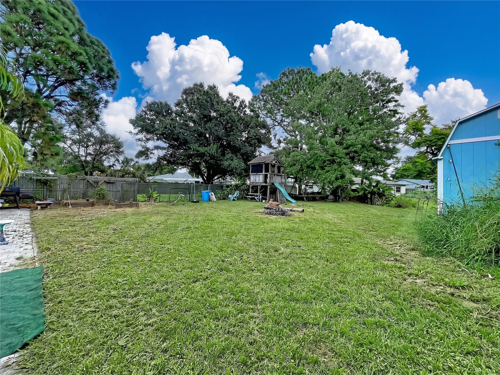 6250 CEDARBROOK DR N — photo 61