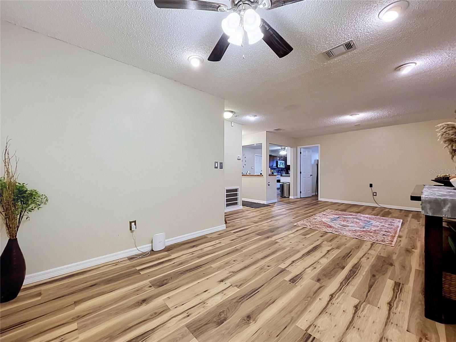 6250 CEDARBROOK DR N — photo 20