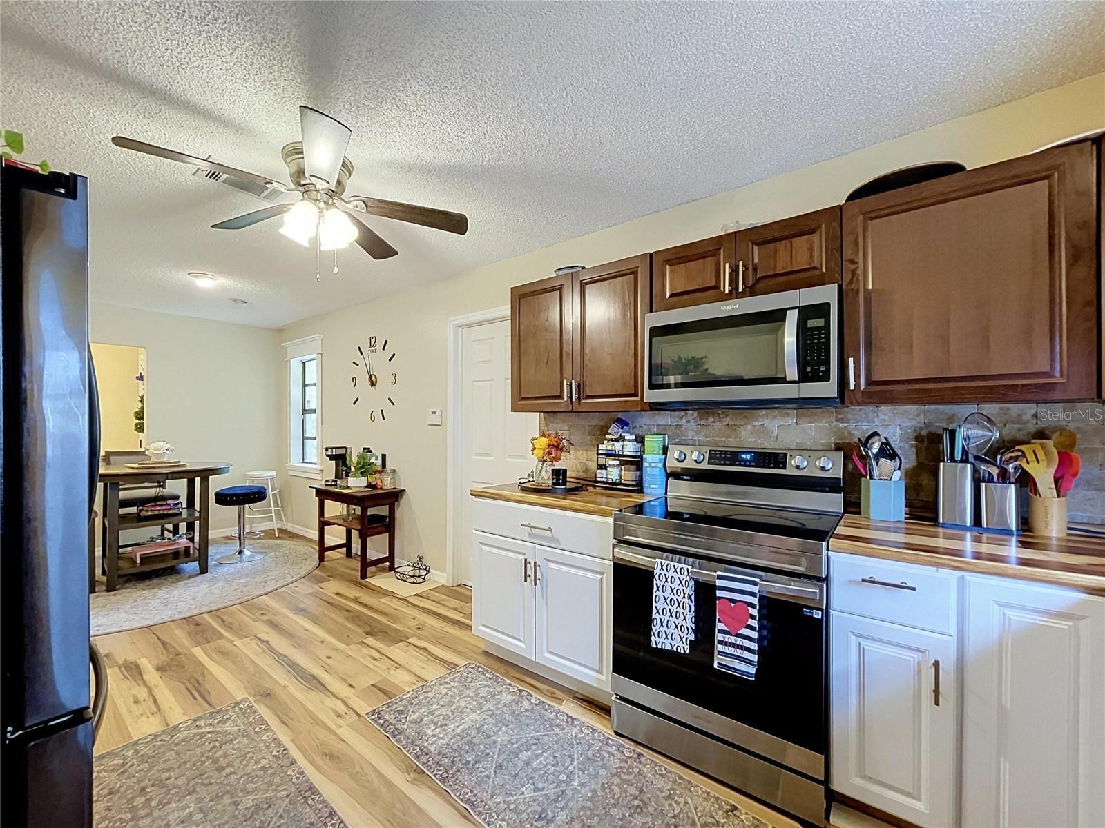 6250 CEDARBROOK DR N — photo 17