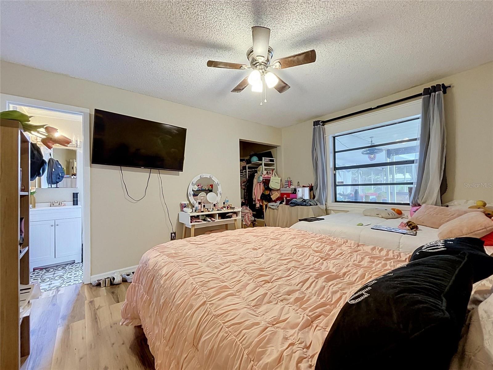 6250 CEDARBROOK DR N — photo 37