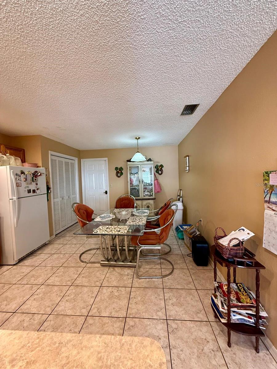 8949 FOREST LAKE DR — photo 12